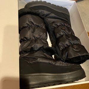 Pajar snow boots, size 40